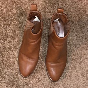 American Eagle ankle booties
